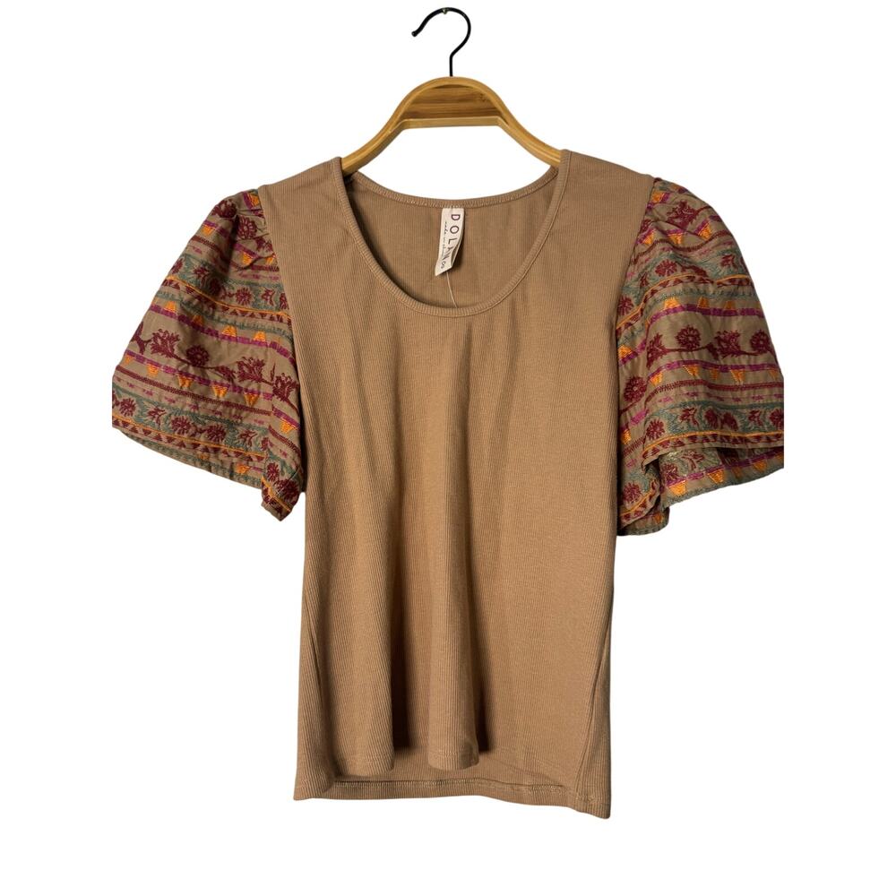Dolan Embroidered Sleeves Small